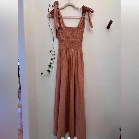 Doen dress - Picture 1 of 5